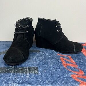 GUC TOMS Desert Wedge Women's 7 Black Suede Lace Up Ankle Booties Tribal Lining